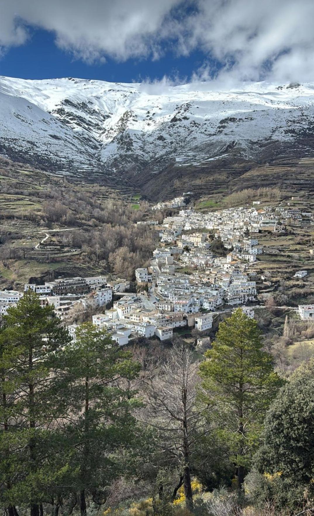 Alojamiento Rural Casa Clara La Pescaora Trevélez Kültér fotó